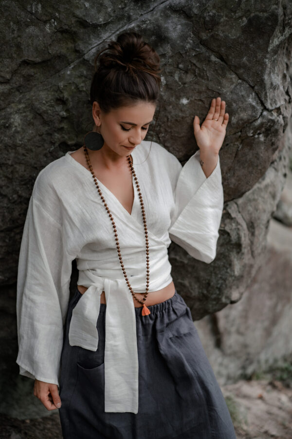 Krótkie Kimono • Len — Biały — zdjęcie 3 z 10