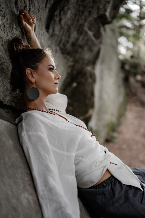 Krótkie Kimono • Len — Biały — zdjęcie 10 z 10