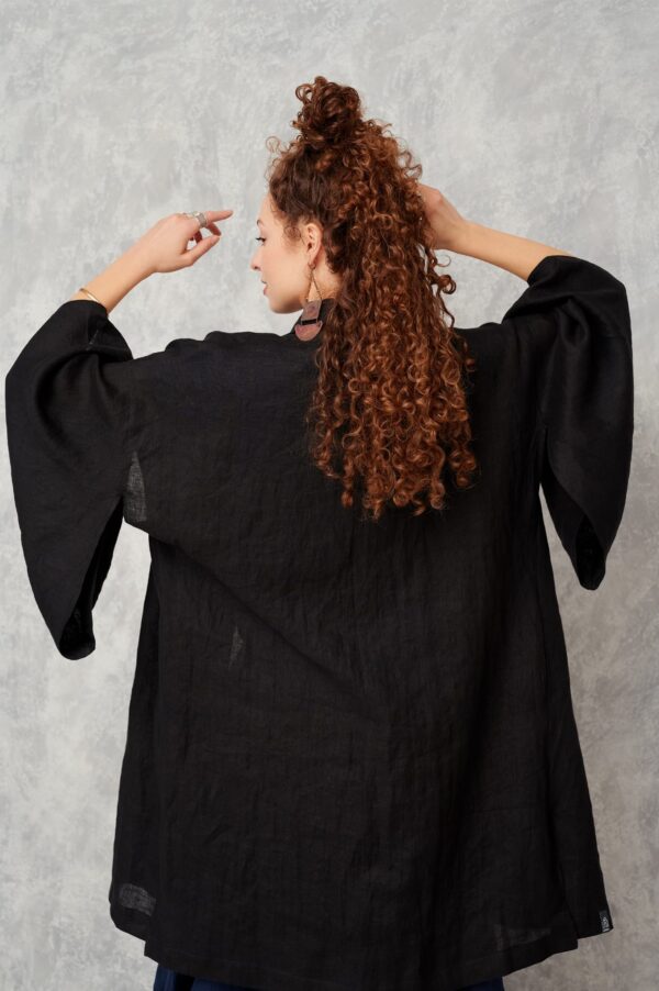 Długie Kimono • Len — Czarny — zdjęcie 4 z 10