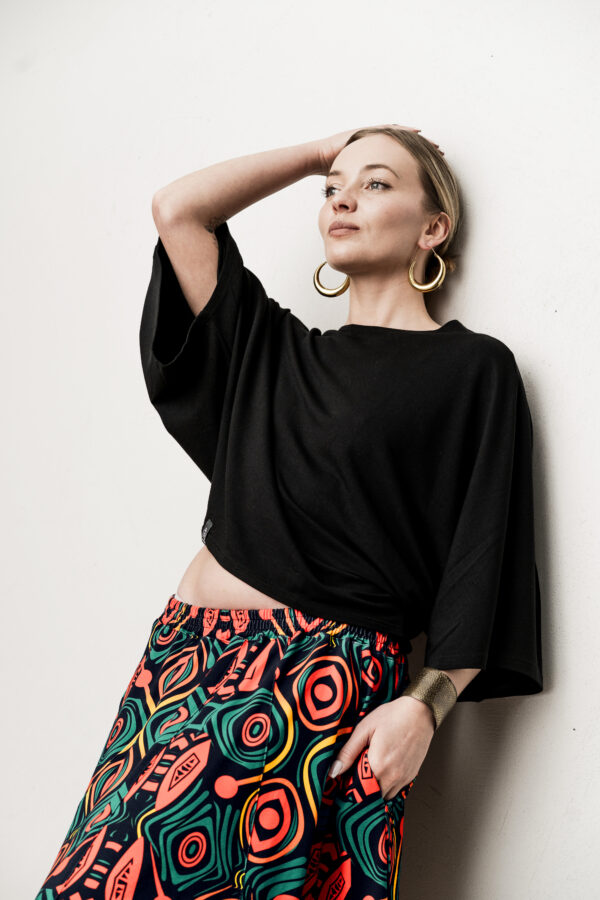 Bluzka Calypso • Modal — Czarny — zdjęcie 4 z 9